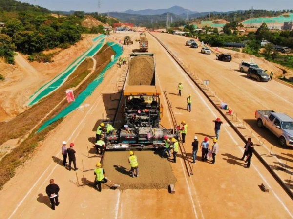 黔南高速公路